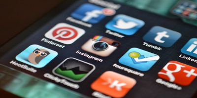 Mastering Your Online Persona: A Guide to Social Media Management Apps